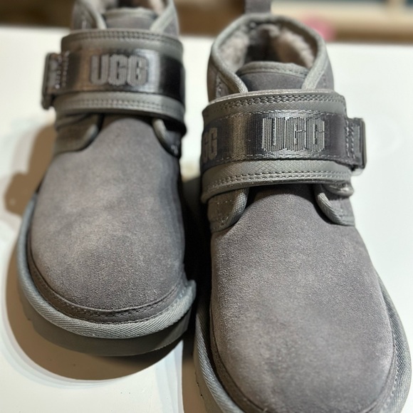 Mens UGG® Neumel Snapback Chukka Boot - Metal color size 7US Men’s EU40 - Picture 7 of 7
